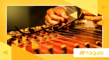 O que é santoor e como ele é tocado na Índia