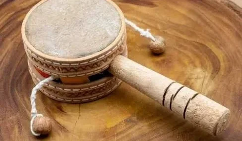 Cabuletê brasileiro: como esse instrumento virou brinquedo sonoro