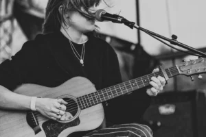Música e emoções: atividade infantil para criar diferentes finais